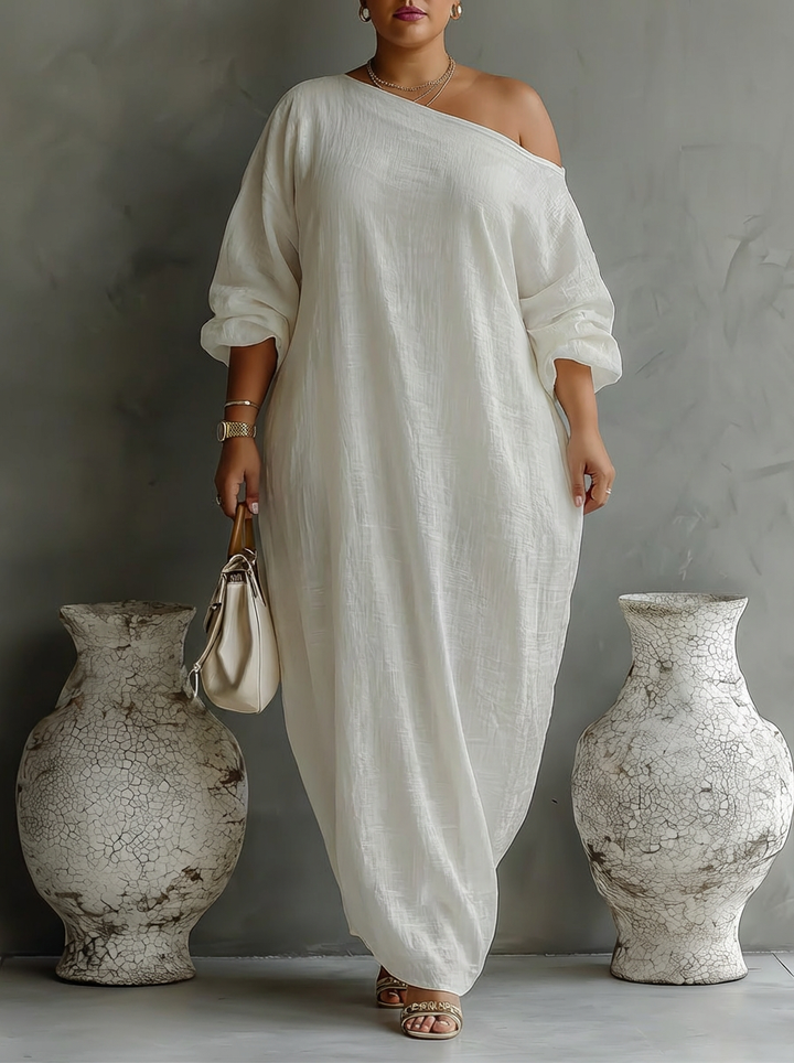 Elegant Flydende Kjole i Elfenben Hvid med Off-Shoulder