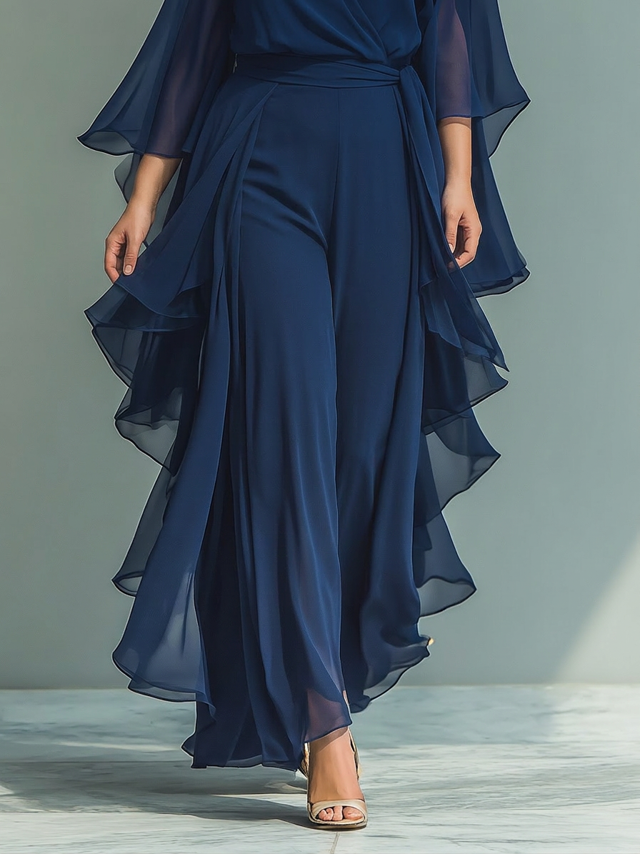 Navy Blue Chiffon Top Sæt med Flared Ærmer og Lige Ben Bukser med Ruché Detaljer