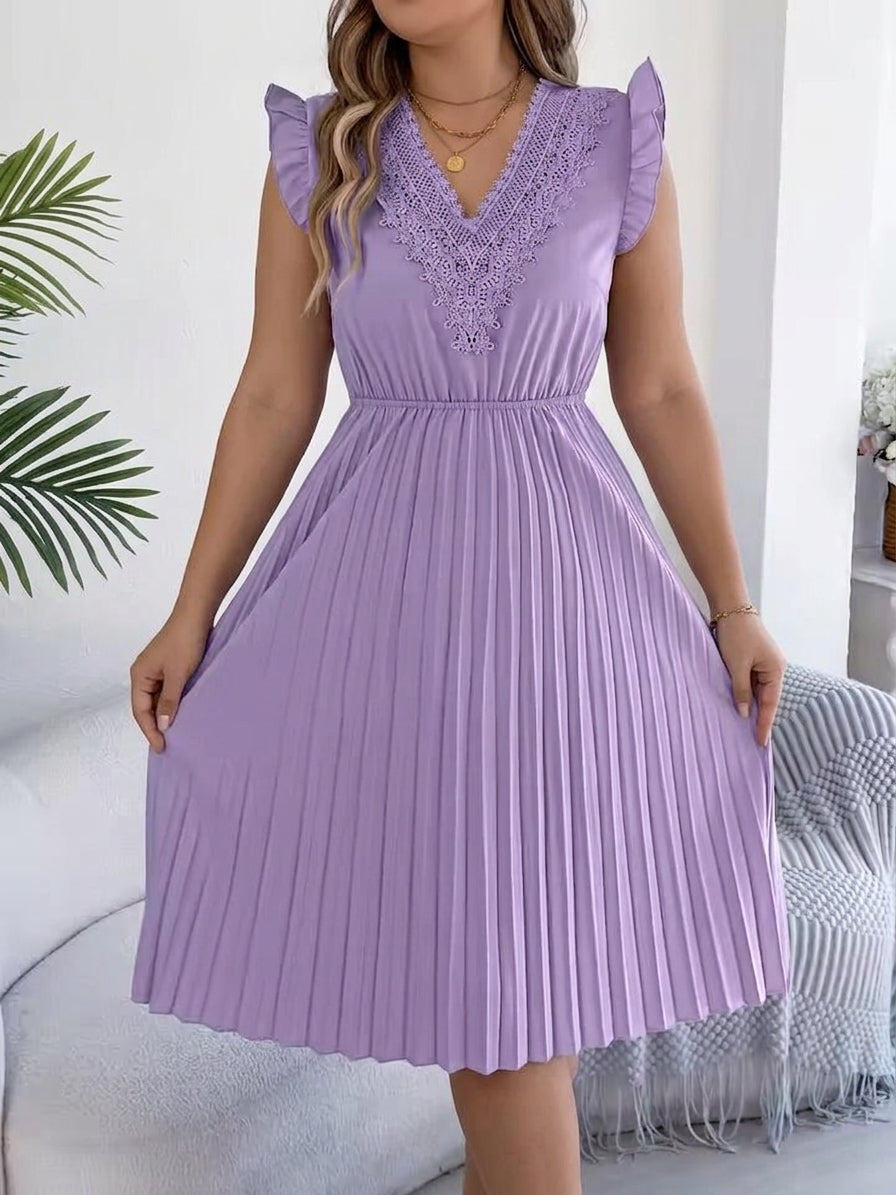 Briony – Casual V-Hals Maxi Kjole med Blonder