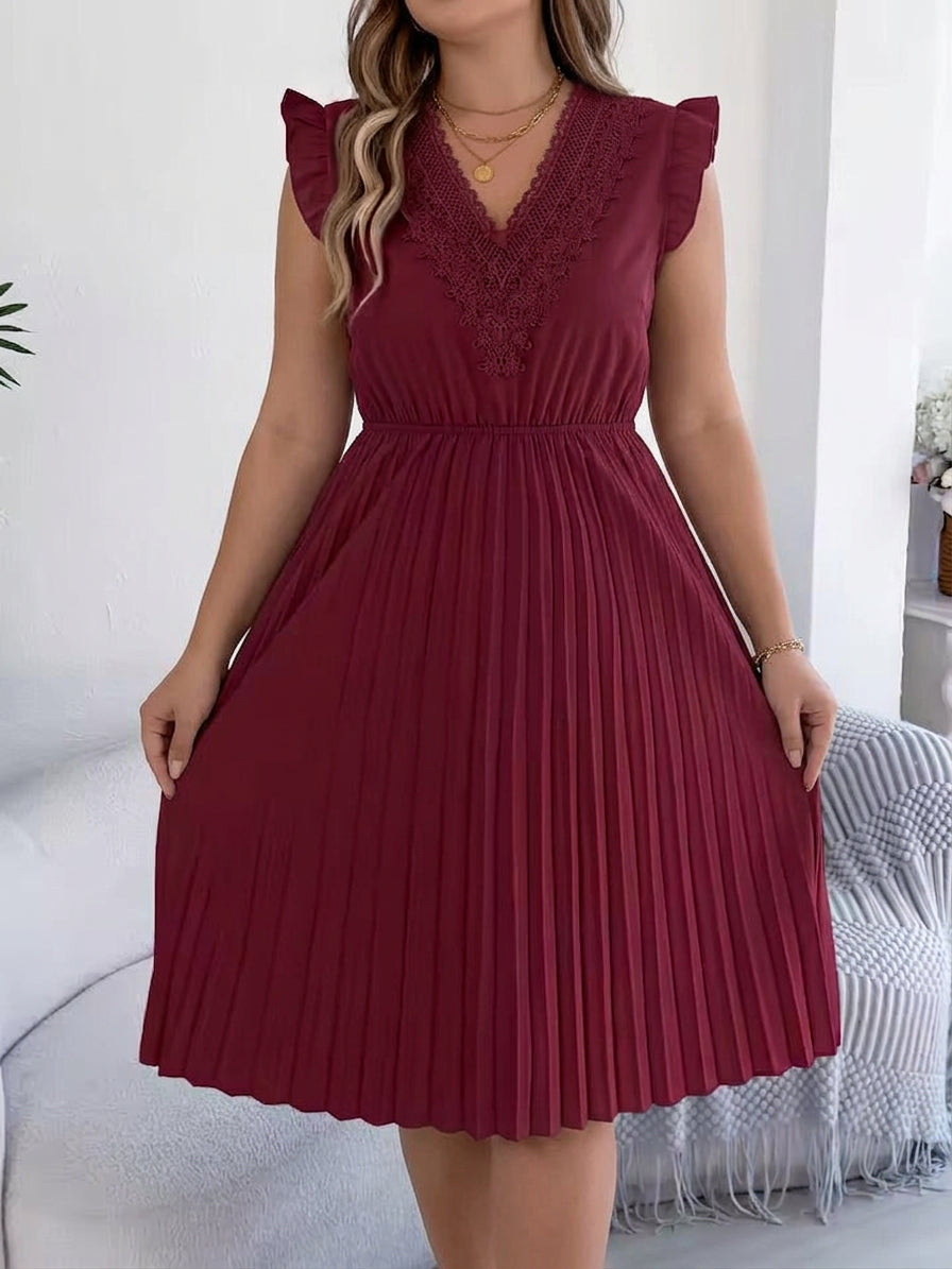 Briony – Casual V-Hals Maxi Kjole med Blonder