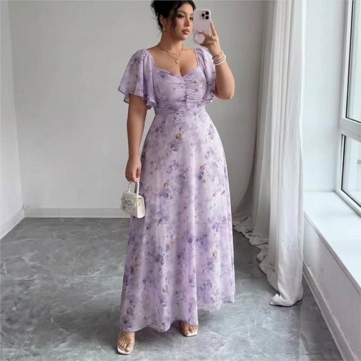 Naomi – Elegant Slim Kjole med Flæseærmer