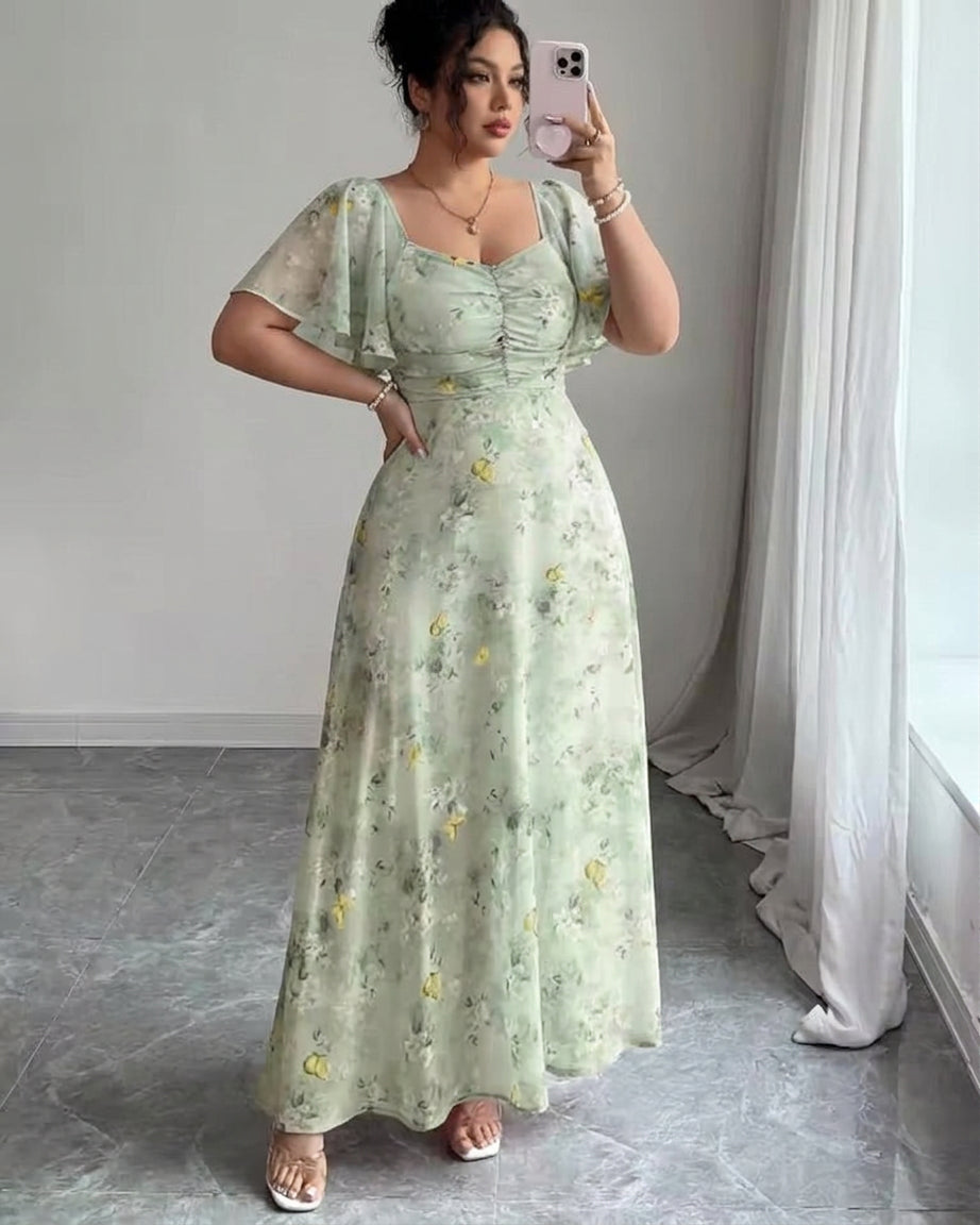 Naomi – Elegant Slim Kjole med Flæseærmer