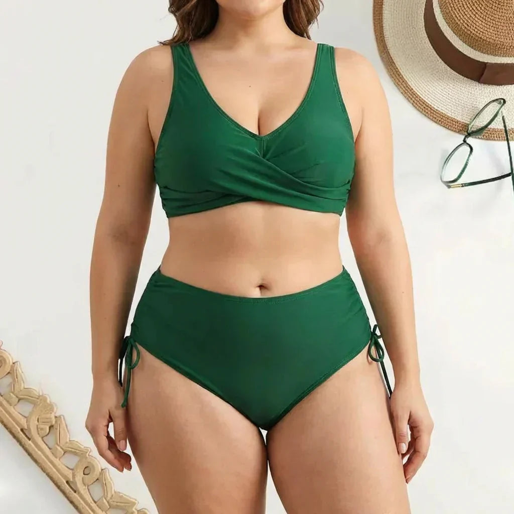 Wilhelmina | Dit maveformende bikini sæt med en stilfuld V-hals
