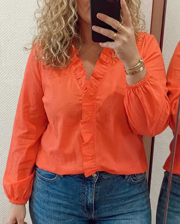 Magnolia | Feminin Bluse med Legesyge Flæser
