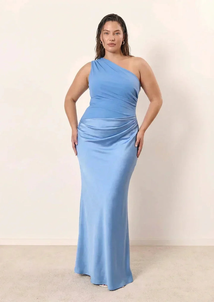 Floriane | Maxi Kjole med Guilt i Satin