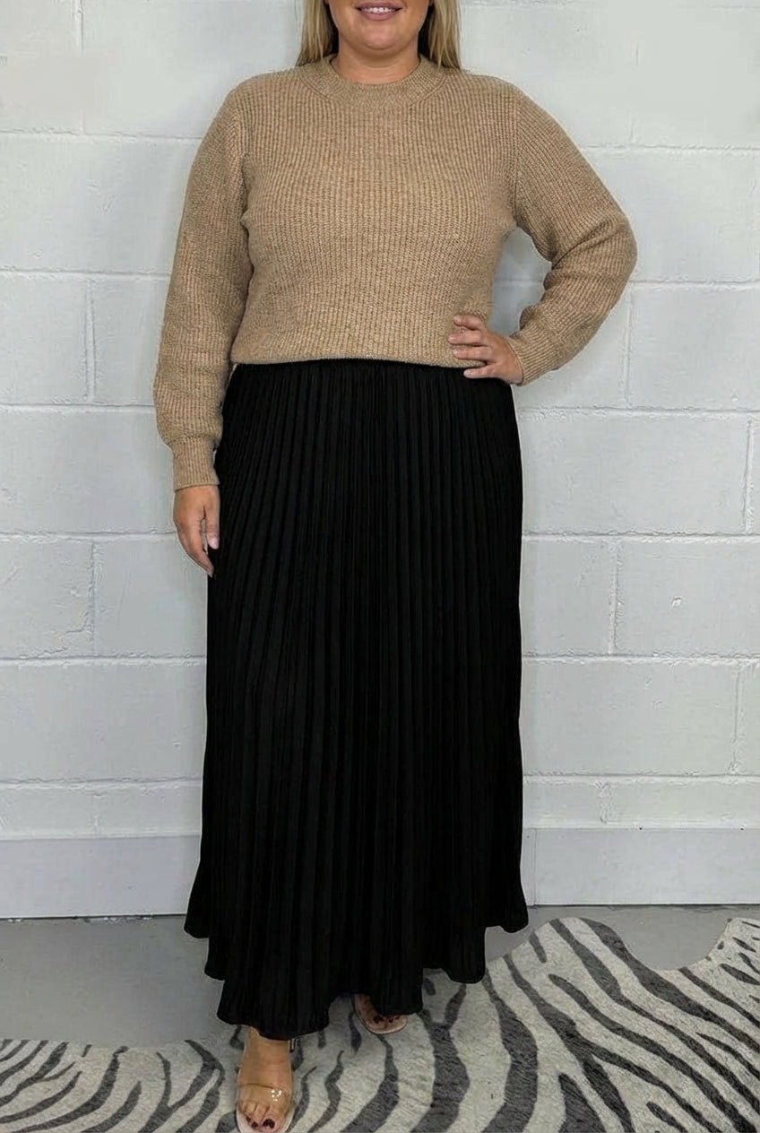 Esmé - Maxi kjole med sweater og plisseret nederdel