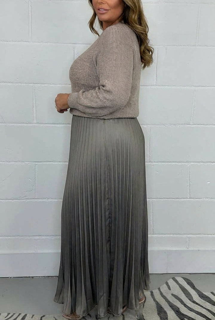 Esmé - Maxi kjole med sweater og plisseret nederdel