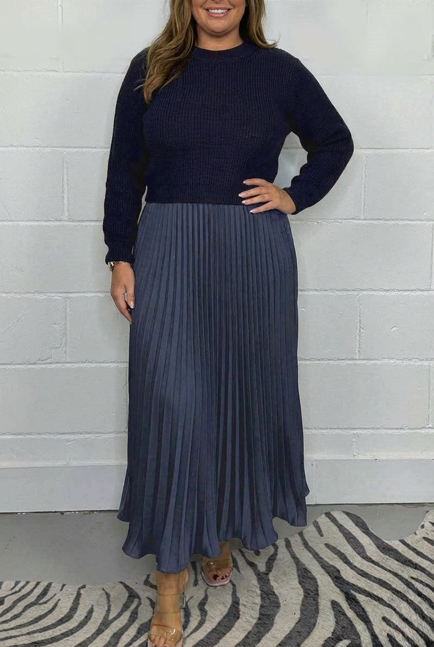 Esmé - Maxi kjole med sweater og plisseret nederdel