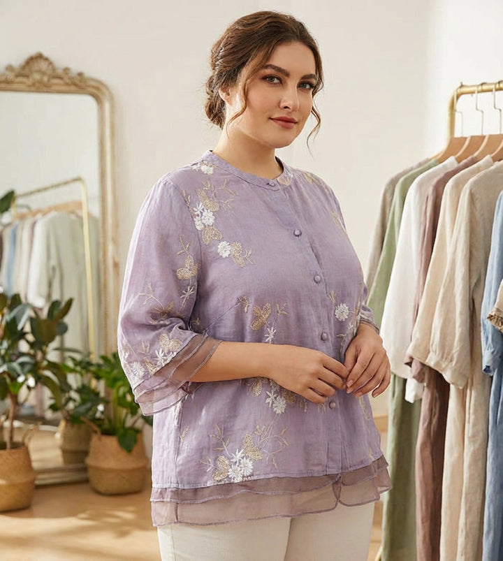 Anouk | Chic Bluse med Blomsterdetaljer