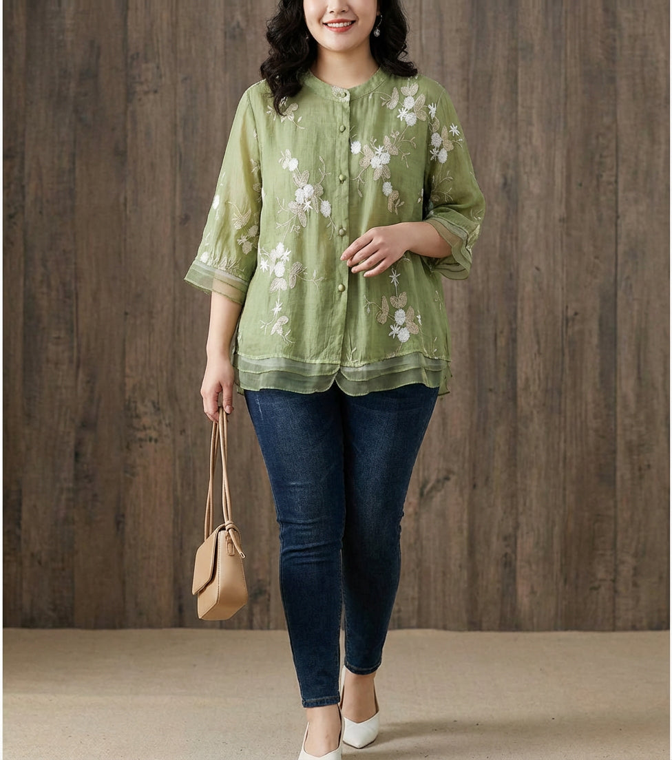 Anouk | Chic Bluse med Blomsterdetaljer